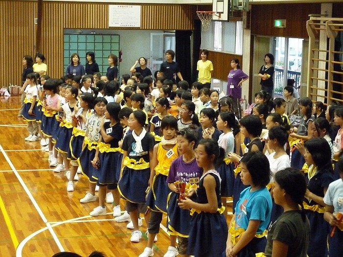 人の踊りをみるのも勉強 : 