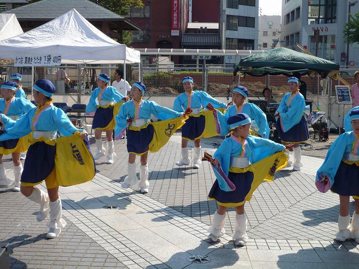 もえちゃん、後ろむかんようにね : 