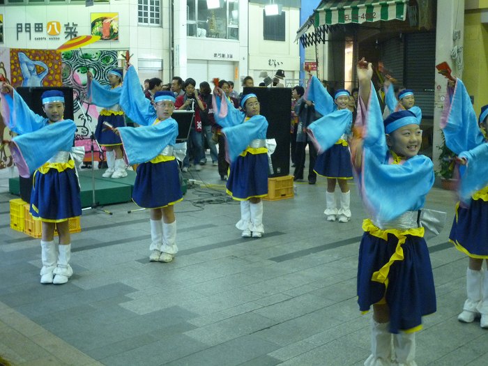 踊るよ〜〜〜 : 